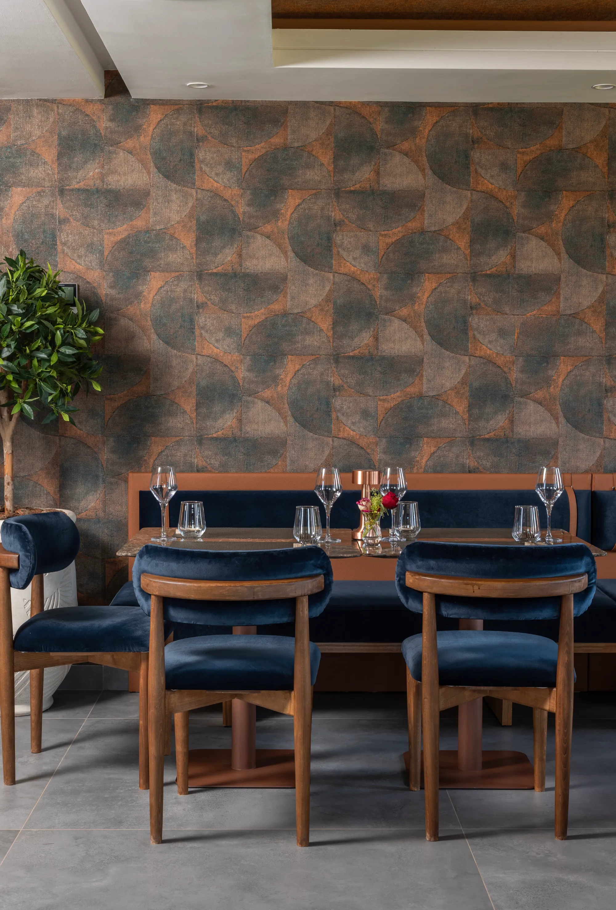 Yin Bar